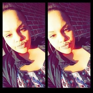 Meet your Posher, Amelia